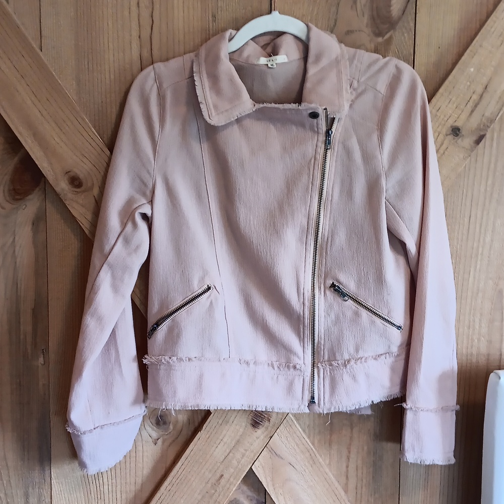 Closing sale Lelis peach lightweight jacket with frayed detail